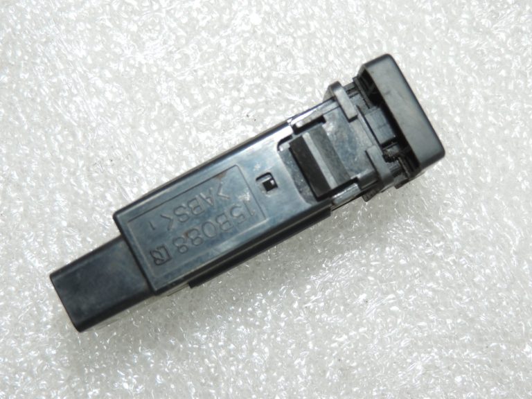 Oriģināls 2012-2020 Toyota Yaris P13 apsildāmo sēdekļu slēdzis 847510D040 84751-0D040