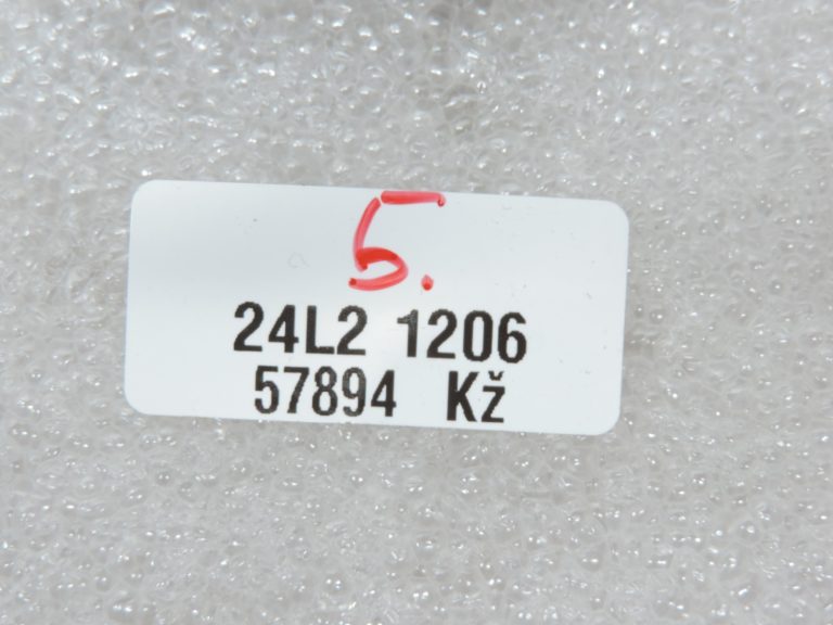 Oriģināls Toyota Yaris P13 2010-2020 Toyota Yaris P13 radio slēdža pogu komplekts