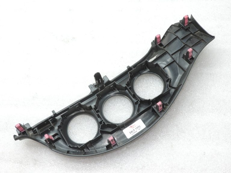 Oriģinālais 2012-2014 Toyota Yaris P13 gaisa kondicionēšanas sistēmas sildītāja kontroles vāka rāmis