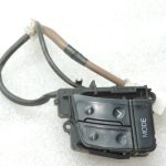 Oriģinālais 2011-2014 Toyota Yaris P13 stūres pārslēgs skaļuma slēdža režīms