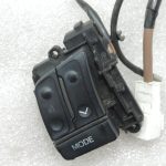 Oriģinālais 2011-2014 Toyota Yaris P13 stūres pārslēgs skaļuma slēdža režīms