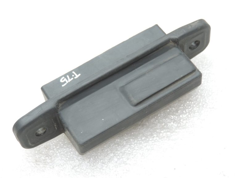 Oriģinālais Toyota Yaris P13 RAV4 Prius Corolla aizmugurējo durvju slēdzis 8484028030