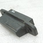 Oriģinālais Toyota Yaris P13 RAV4 Prius Corolla aizmugurējo durvju slēdzis 8484028030