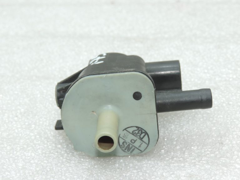 Oriģinālais 2005-2020 Toyota Yaris P13 P9 1.3 VVT-i 1NRFE Solenoīda vārsta spiediena pārveidotājs