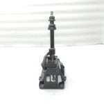Oriģinālā Toyota Yaris P13 6 pakāpju manuālās pārnesumkārbas pārnesumu svira 335300D070