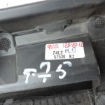 Oriģināls 2012-2014 Toyota Yaris P13 vējstikla apakšējās restes vāks