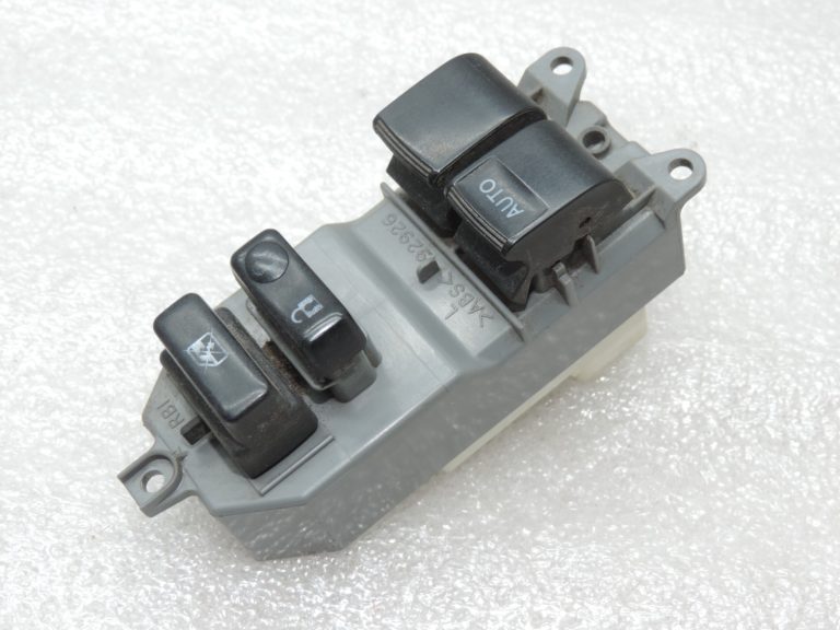 Oriģināls 2012-2020 Toyota Yaris P13 Elektriskā loga slēdzis priekšējais kreisais 848200D170