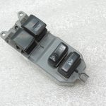 Oriģināls 2012-2020 Toyota Yaris P13 Elektriskā loga slēdzis priekšējais kreisais 848200D170