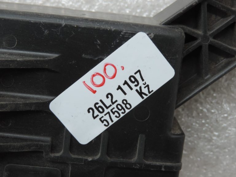 Oriģinālais 2012-2014 Toyota Yaris P13 gaisa kondicionēšanas un apsildes vadības bloks