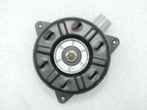 Oriģināls Toyota Yaris P13 1.5 Hybrid Radiatora ventilatora motors 163630G051