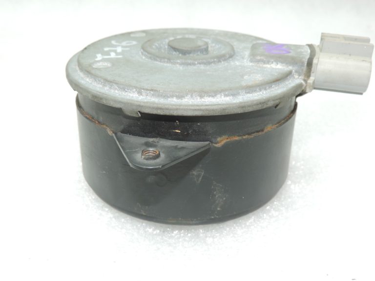 Oriģināls Toyota Yaris P13 1.5 Hybrid Radiatora ventilatora motors 163630G051