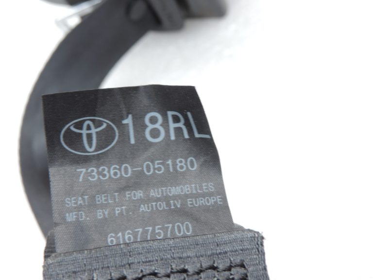 Oriģinālā Toyota Avensis T27 aizmugurējā kreisā/labējā drošības josta 7336005180C0