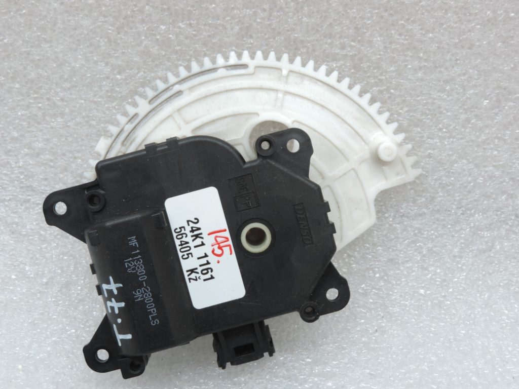 Oriģinālais Toyota Avensis T27 Auris E15 gaisa kondicioniera apsildes aktuators 8710602140