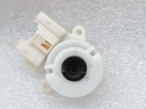 Original Toyota Avensis T27 ignition switch 8445012200, 84450-12200