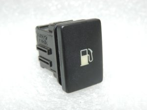 Oriģināls Toyota Avensis T27 degvielas uzpildes vāka slēdzis 8484105020, 84841-05020