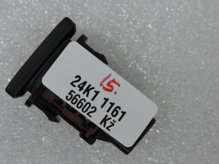 Oriģināls Toyota Avensis T27 degvielas uzpildes vāka slēdzis 8484105020, 84841-05020