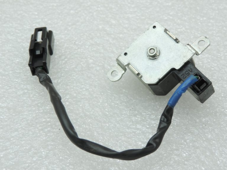 Oriģināls Toyota Avensis T27 aizdedzes bloķēšanas bloķēšanas solenoīda vārsts 8543271010