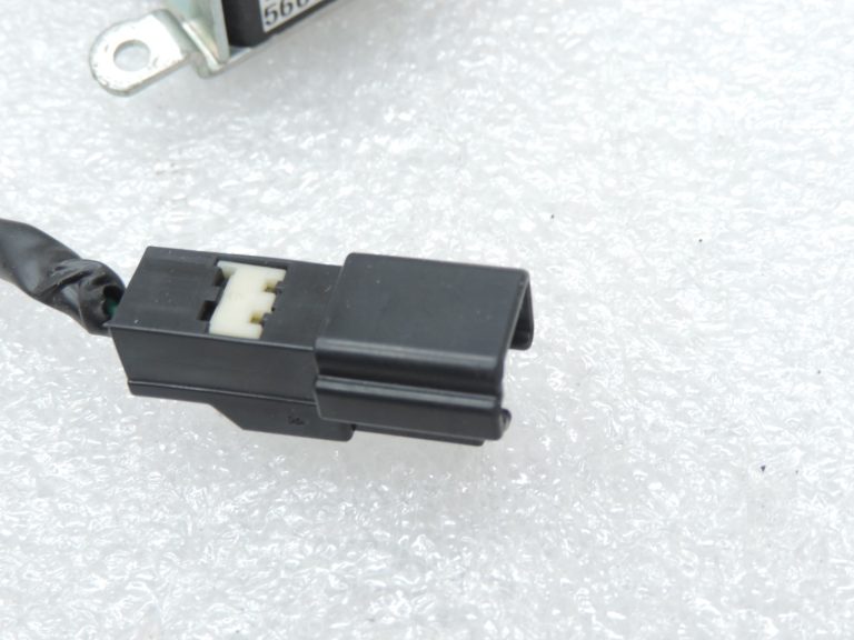 Oriģināls Toyota Avensis T27 aizdedzes bloķēšanas bloķēšanas solenoīda vārsts 8543271010