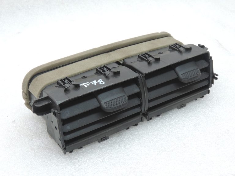 Oriģināls Toyota Yaris P21 instrumentu paneļa ventilācijas centrs 55670K0090, 55670-K0090
