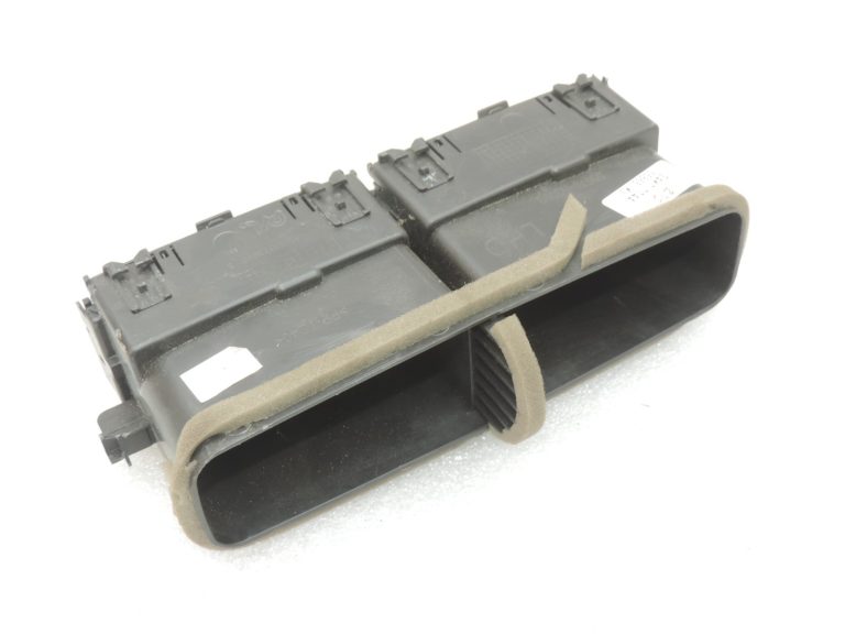 Oriģināls Toyota Yaris P21 instrumentu paneļa ventilācijas centrs 55670K0090, 55670-K0090