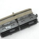 Oriģināls Toyota Yaris P21 instrumentu paneļa ventilācijas centrs 55670K0090, 55670-K0090