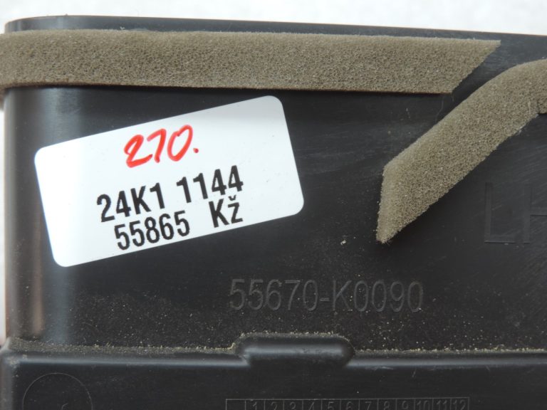 Oriģināls Toyota Yaris P21 instrumentu paneļa ventilācijas centrs 55670K0090, 55670-K0090