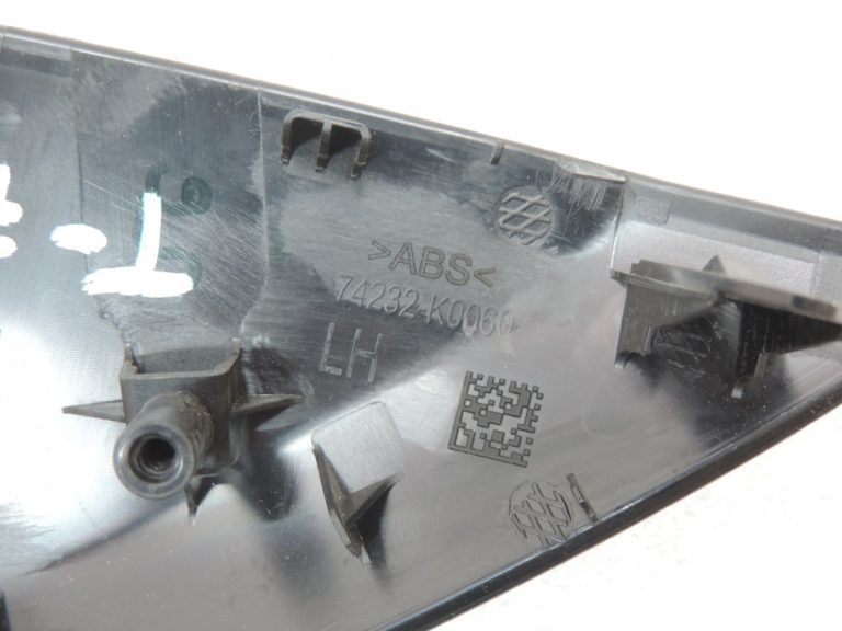 Oriģināls Toyota Yaris P21 priekšējais kreisais logu regulatora slēdža vāks