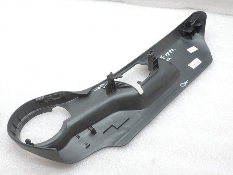 Oriģināls Toyota Yaris P21 priekšējais kreisais sēdekļa pārvalks 71812K0010C0