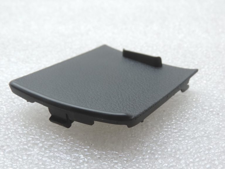 Oriģināls Toyota Yaris P21 priekšējais kreisais sēdekļa pārsegs vāciņš 71849F4010C2