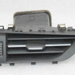 Toyota Avensis T27 priekšējā ventilācijas atveres kreisā daļa 55660-05120, 5566005120
