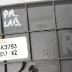 Toyota Avensis T27 instrumentu paneļa skaļruņa vāks labais 55472-05011-C1
