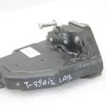Toyota Avensis T27 Auris E18 Aizmugurējā labās puses durvju slēdzene 6905005051, 69050-05051