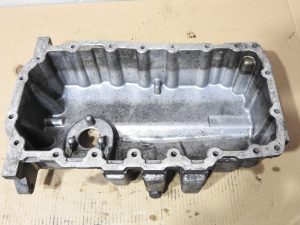 Eļļas karteris VW Audi Seat Skoda 03G103603AB 03G103603AD