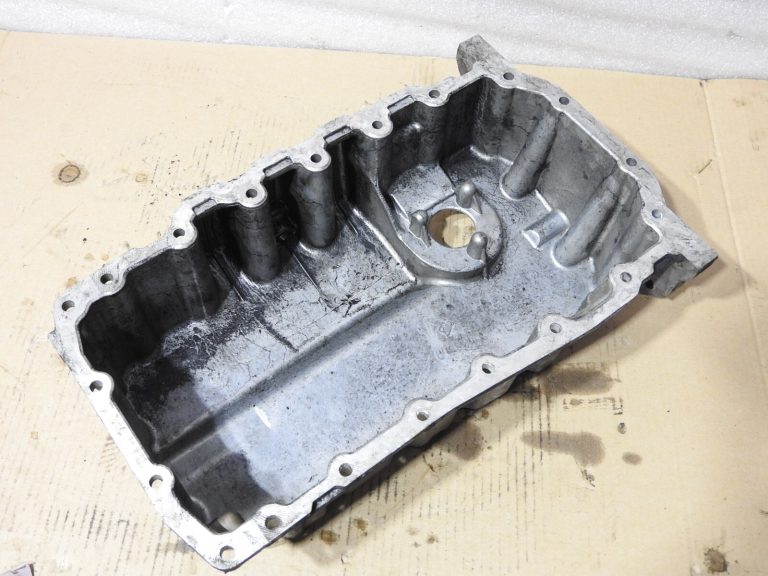 Eļļas karteris VW Audi Seat Skoda 03G103603AB 03G103603AD