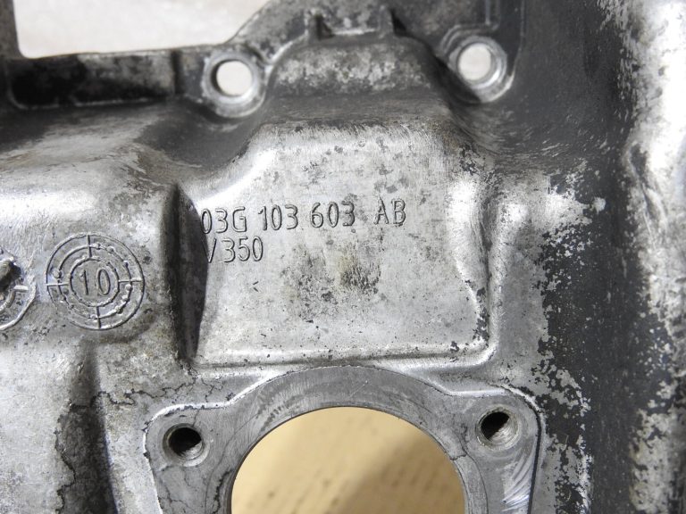 Eļļas karteris VW Audi Seat Skoda 03G103603AB 03G103603AD