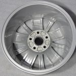 1x oriģināls VW Sharan 7N alumīnija disks, 16 collas, ET33, 7N0601025A, ar pulverkrāsas pārklājumu