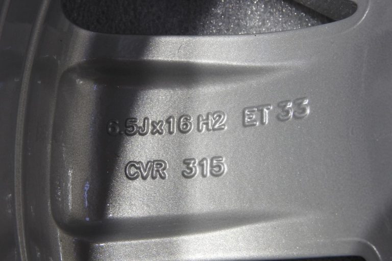 1x oriģināls VW Sharan 7N alumīnija disks, 16 collas, ET33, 7N0601025A, ar pulverkrāsas pārklājumu