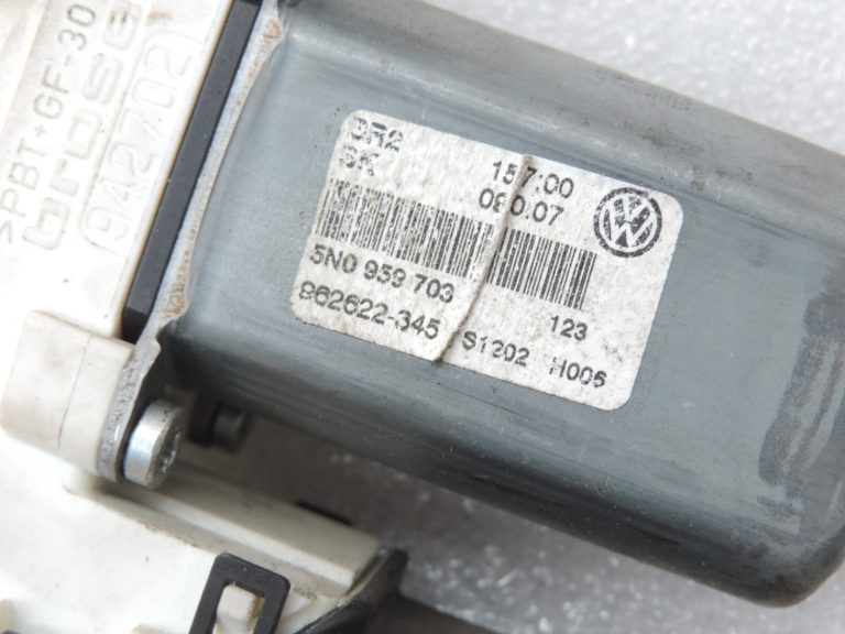 Oriģinālais VW Tiguan 5N aizmugurējā kreisā loga regulatora motors 5N0959703 5N0959703D