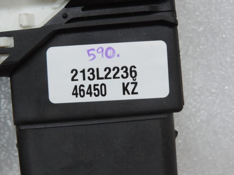 Oriģinālais VW Tiguan 5N aizmugurējā kreisā loga regulatora motors 5N0959703 5N0959703D