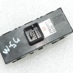 Oriģinālais Volkswagen Tiguan 5N Logu regulatora slēdzis priekšējais kreisais 1K4959857B