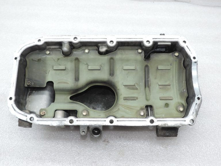 Opel Astra H Vectra C Zafira B 1.9d 88kW Z19DT Eļļas tvertne 93183668, 55225433
