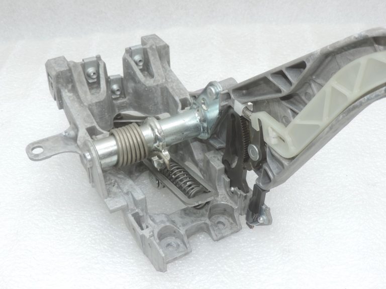 Oriģinālais Opel Zafira C rokas bremzes sviras stāvbremzes mehānisms 13364009