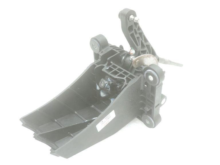 Oriģinālā Opel Zafira C 6 pakāpju manuālās pārnesumkārbas svira 55583523, 55598228