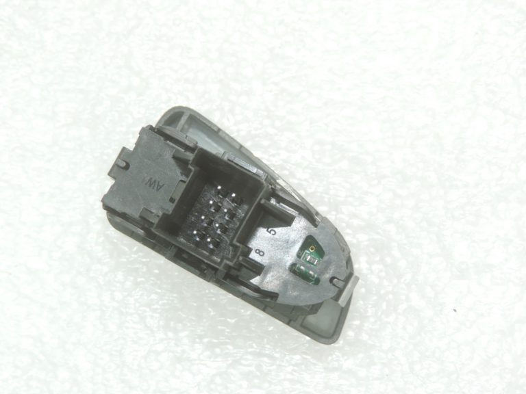 Oriģinālais Opel Zafira C ECO slēdzis 20890129, 1240743