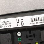 Opel Zafira B drošinātāju kārba ar drošības kodu RESET 13206754 93184656