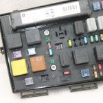 Opel Zafira B drošinātāju kārba ar drošības kodu RESET 13206754 93184656