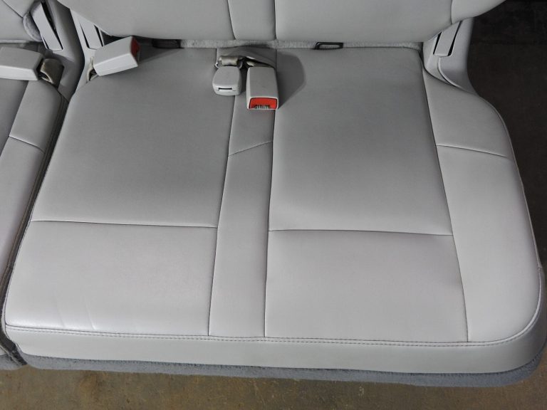 3 rindu elektriski darbināmi aizmugurējie ādas sēdekļi Chrysler Grand Voyager 5 RT