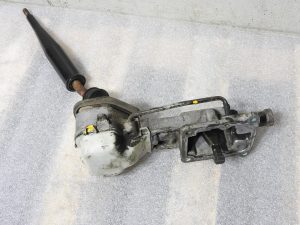 Opel Monterey Isuzu Trooper pārnesumu svira GM 8971008861 97100886