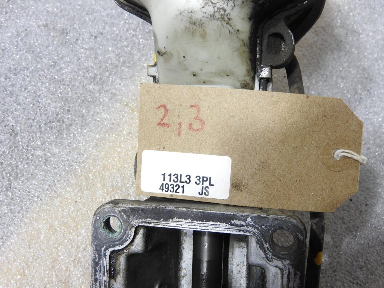 Opel Monterey Isuzu Trooper pārnesumu svira GM 8971008861 97100886